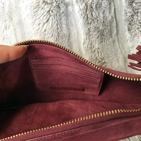 Neely & Chloe Burgundy Zippered Flat Clutch Bag - Picture 5 of 8